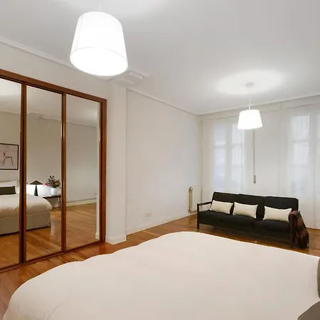 Amplio En Casco Viejo - Corazon De * בילבאו